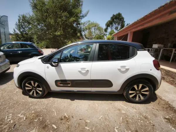 Citroën C3 2022 - 14500 EUR, 62865 km - AUTO.MOTO.pt - 62865km - foto 2 de 12