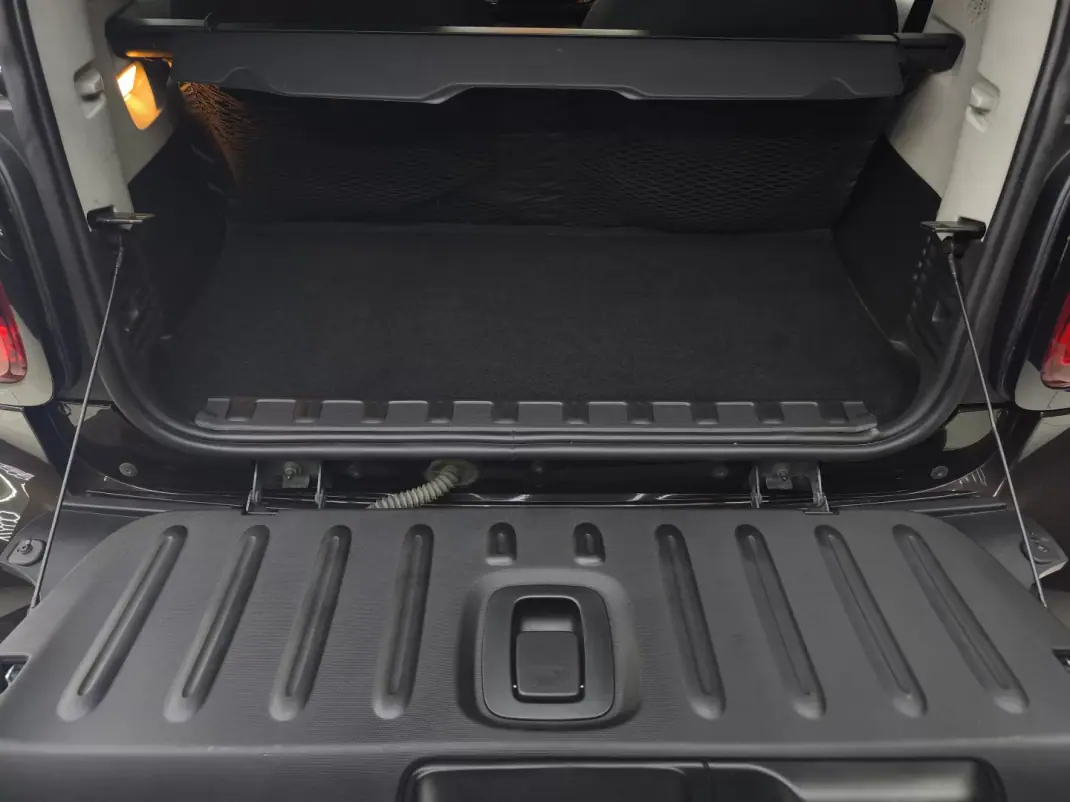 Smart ForTwo Coupé 2018 - 13450 EUR, 110509 km - AUTO.MOTO.pt - 110509km - foto 15 de 33