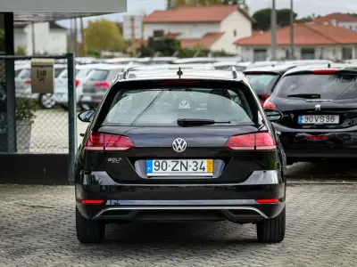 Volkswagen Golf Variant 2019 - 13590 EUR, 180000 km - AUTO.MOTO.pt - 180000km - foto 4 de 12