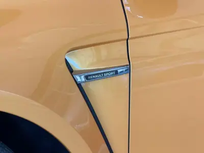 Renault Mégane 2019 - 49990 EUR, 11812 km - AUTO.MOTO.pt - 11812km - foto 5 de 25