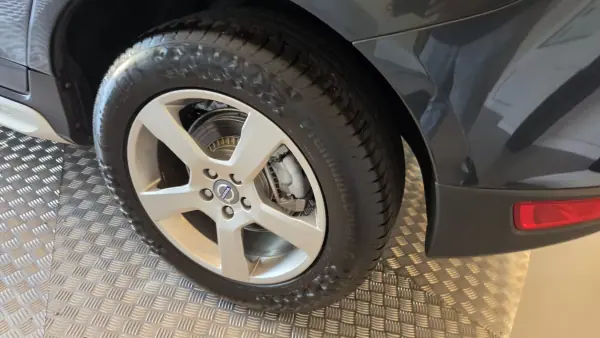 Volvo XC 60 2010 - 15900 EUR, 176365 km - AUTO.MOTO.pt - 176365km - foto 34 de 55