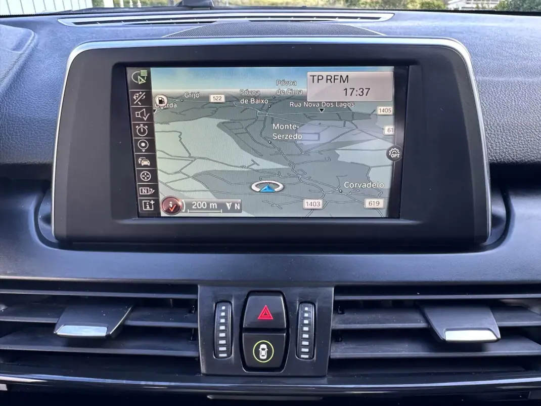BMW 216 Gran Tourer 2015 - 14900 EUR, 180000 km - AUTO.MOTO.pt - 180000km - foto 44 de 77