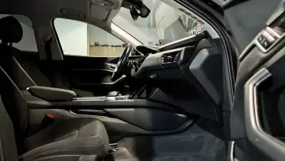 Audi e-tron 2019 - 42900 EUR, 78950 km - AUTO.MOTO.pt - 78950km - foto 52 de 58
