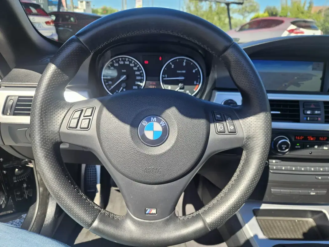 BMW 320 2011 - 17900 EUR, 109602 km - 109602km - foto 25 de 47