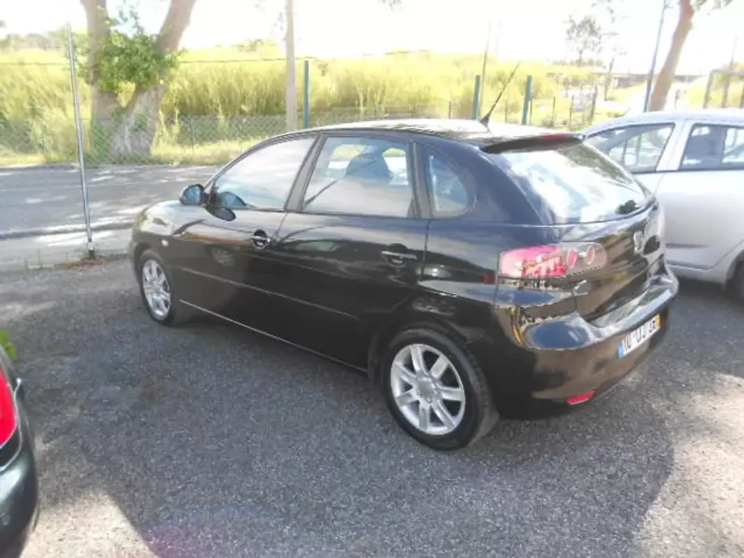 SEAT Ibiza 2007 - 6900 EUR, 262599 km - AUTO.MOTO.pt - 262599km - foto 4 de 11