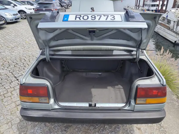 Toyota Corolla 1986 - 2700 EUR, 149000 km - 149000km - foto 11 de 14