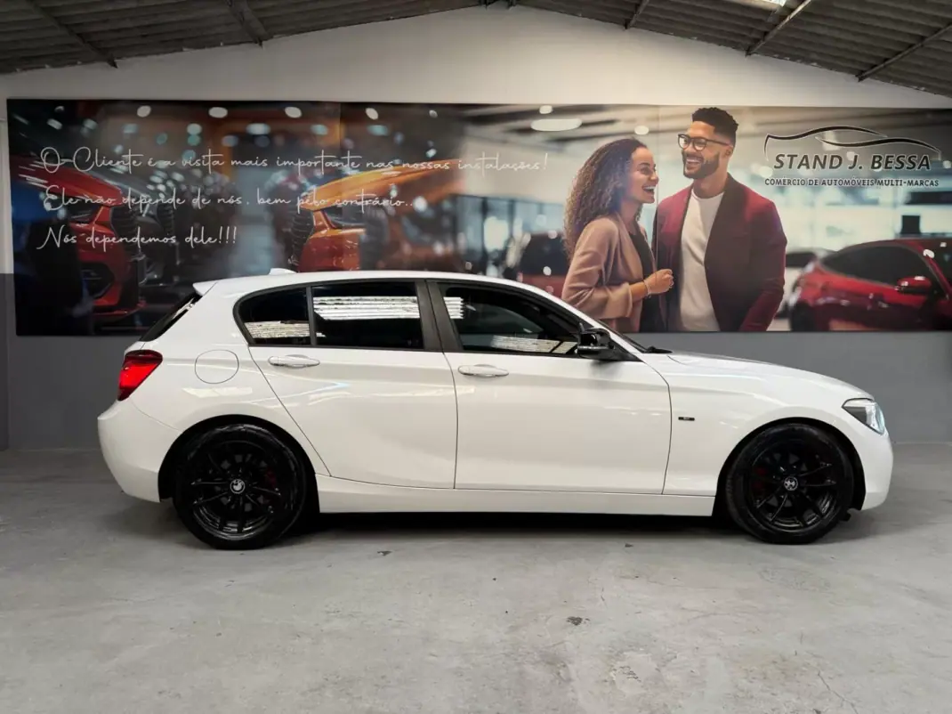 BMW 116 2014 - 10900 EUR, 230000 km - AUTO.MOTO.pt - 230000km - foto 5 de 22