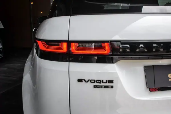 Land Rover Range Rover Evoque 2020 - 32990 EUR, 129590 km - 129590km - foto 11 de 38