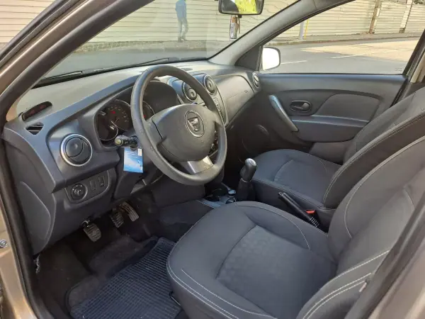 Dacia Logan MCV 2014 - 6990 EUR, 125000 km - AUTO.MOTO.pt - 125000km - foto 11 de 23