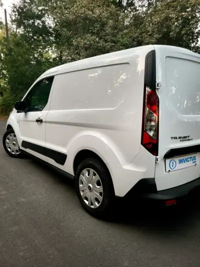 Ford Transit Connect 2021 - 11990 EUR, 146000 km - AUTO.MOTO.pt - 146000km - foto 13 de 18