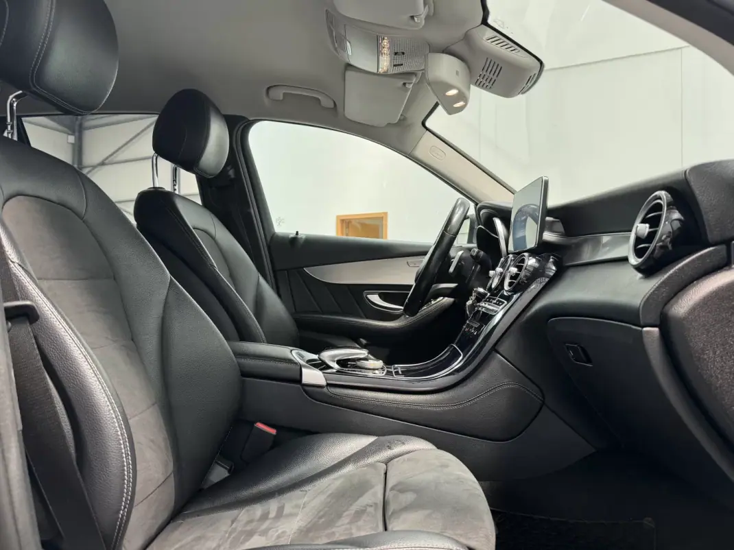 Mercedes-Benz GLC 220 2016 - 27890 EUR, 213000 km - AUTO.MOTO.pt - 213000km - foto 28 de 30