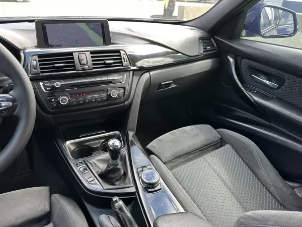 BMW 318 2014 - 11900 EUR, 350000 km - AUTO.MOTO.pt - 350000km - foto 28 de 60