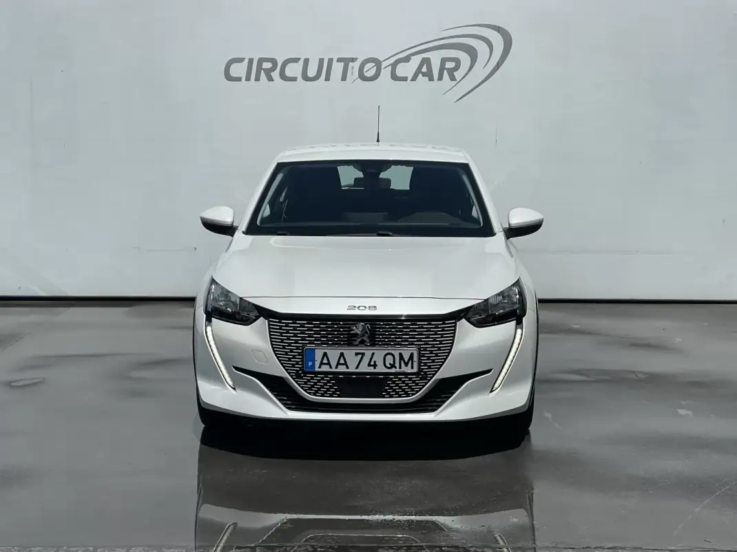 Peugeot e-208 2020 - 16250 EUR, 61819 km - AUTO.MOTO.pt - 61819km - foto 6 de 27