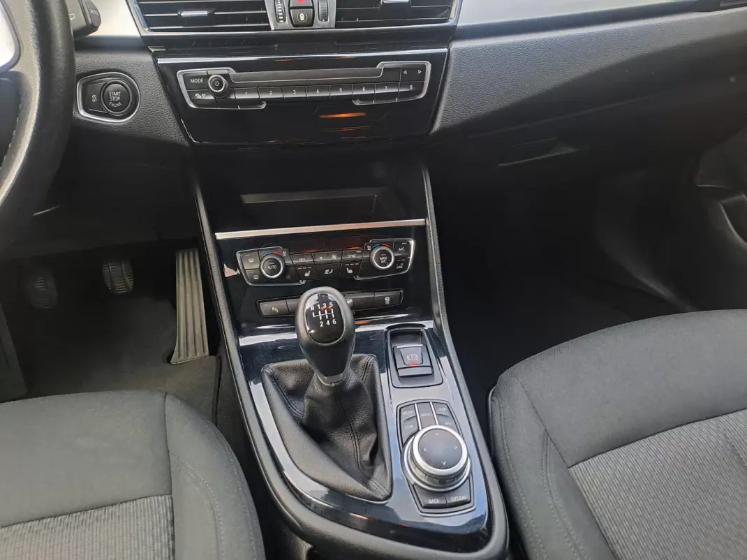 BMW 216 Gran Tourer 2019 - 16500 EUR, 100000 km - AUTO.MOTO.pt - 100000km - foto 13 de 27