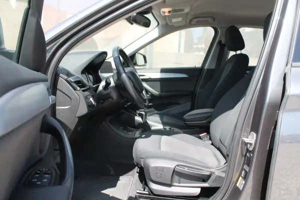 BMW X1 2021 - 22980 EUR, 98000 km - AUTO.MOTO.pt - 98000km - foto 10 de 18