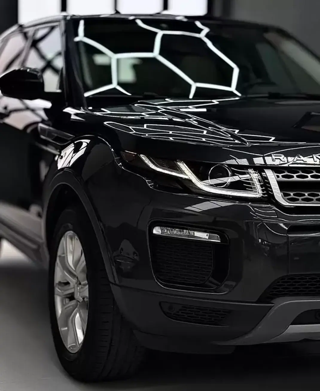 Land Rover Range Rover Evoque 2018 - 22850 EUR, 102825 km - AUTO.MOTO.pt - 102825km - foto 15 de 31