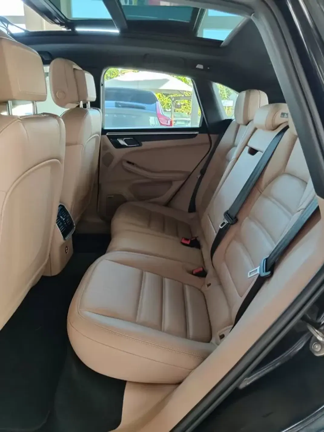 Porsche Macan 2024 - 84900 EUR, 20700 km - AUTO.MOTO.pt - 20700km - foto 14 de 41