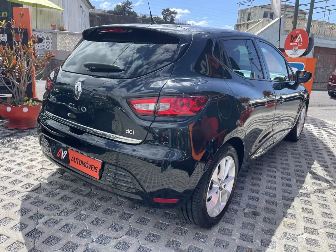 Renault Clio 2017 - 12950 EUR, 84958 km - 84958km - foto 7 de 12