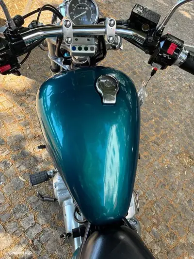 Yamaha XV 1997 - 2550 EUR, 24644 km - AUTO.MOTO.pt - 24644km - foto 5 de 15