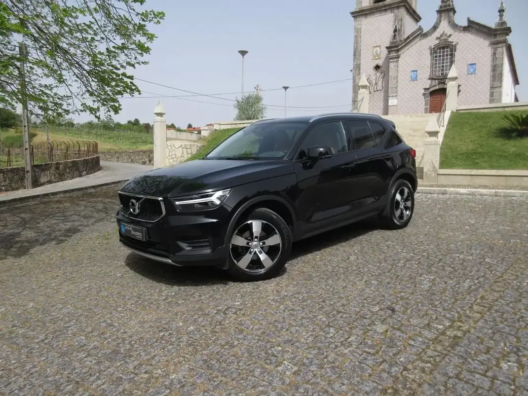 Volvo XC 40 2019 - 29490 EUR, 70000 km - AUTO.MOTO.pt - 70000km - foto 3 de 60