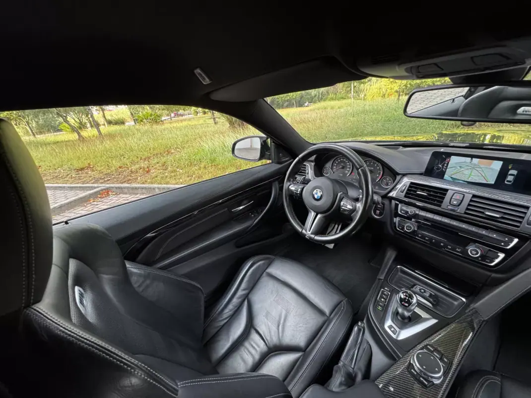BMW M4 2017 - 58965 EUR, 120000 km - 120000km - foto 14 de 31