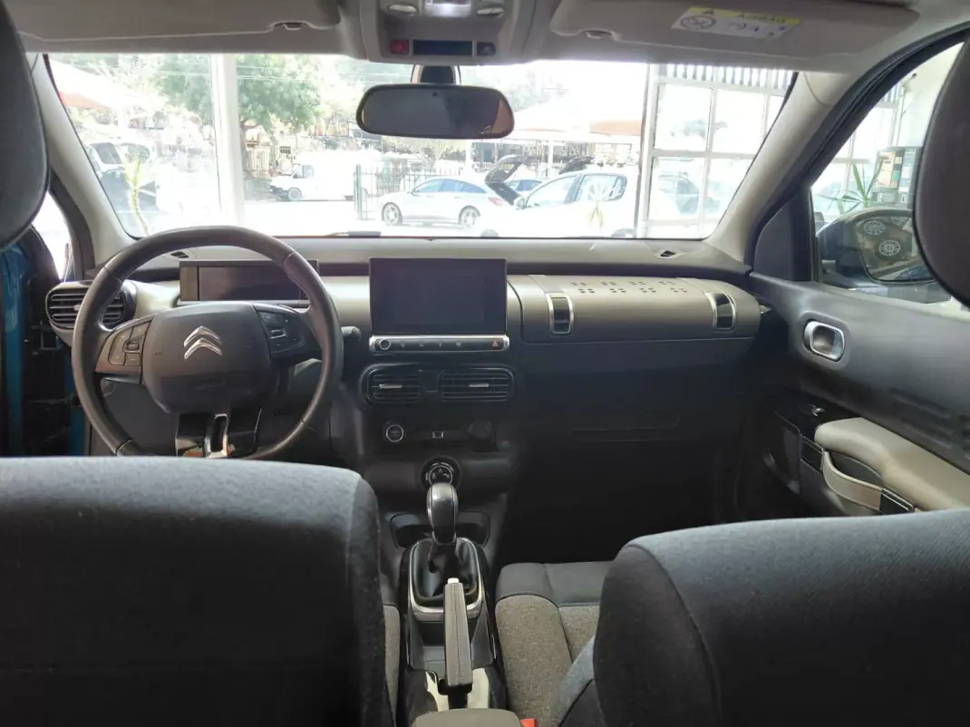 Citroën C4 Cactus 2018 - 9999 EUR, 99000 km - 99000km - foto 19 de 21