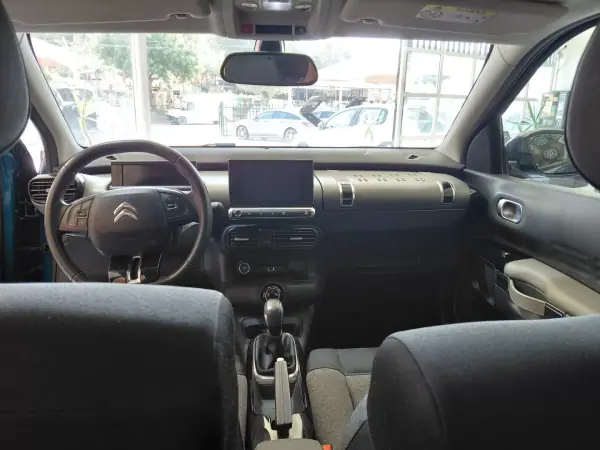 Citroën C4 Cactus 2018 - 9999 EUR, 99000 km - 99000km - foto 19 de 21