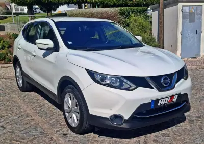 Nissan Qashqai 2015 - 12990 EUR, 104000 km - 104000km - foto 1 de 22