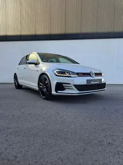 Volkswagen Golf 2019 - 28900 EUR, 108000 km - AUTO.MOTO.pt - 108000km - foto 14 de 32