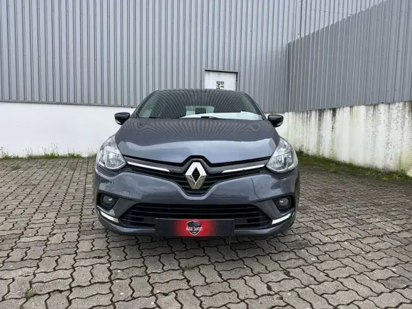 Renault Clio 2019 - 11490 EUR, 113000 km - AUTO.MOTO.pt - 113000km - foto 2 de 19
