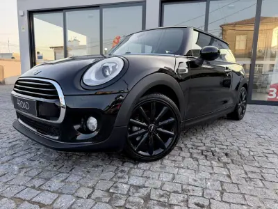 MINI One 2016 - 11900 EUR, 133000 km - AUTO.MOTO.pt - 133000km - foto 17 de 86