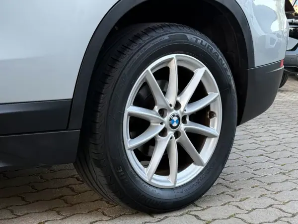BMW X1 2017 - 16950 EUR, 124000 km - AUTO.MOTO.pt - 124000km - foto 17 de 21