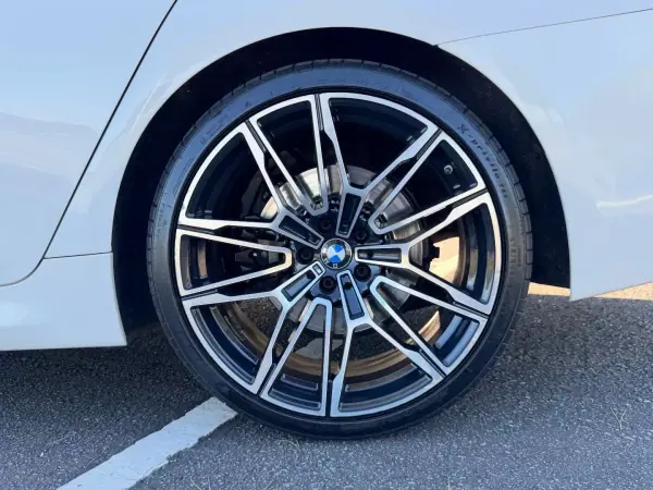 BMW 520 2017 - 24950 EUR, 209000 km - AUTO.MOTO.pt - 209000km - foto 3 de 12