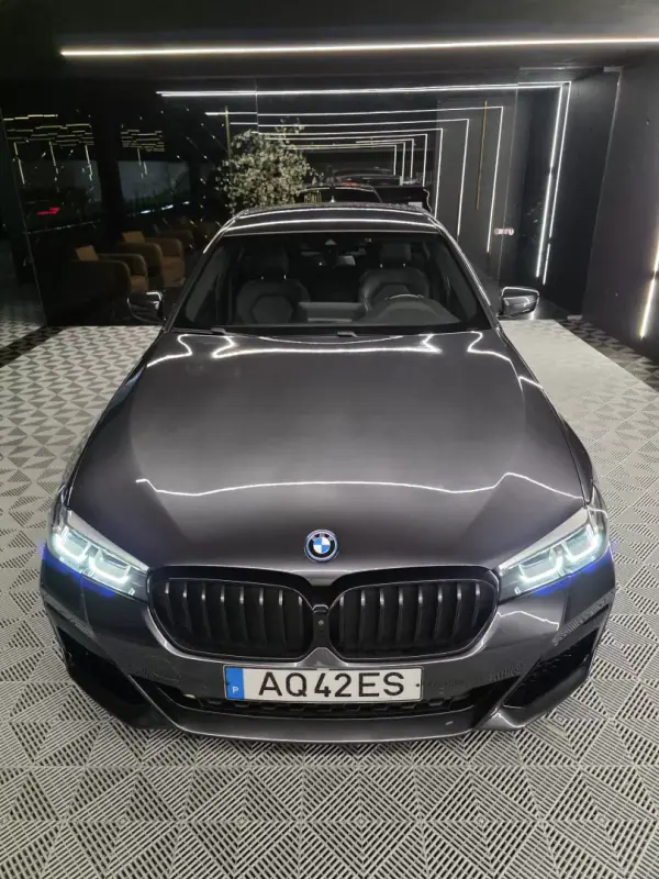 BMW 530 2022 - 31750 EUR, 157000 km - AUTO.MOTO.pt - 157000km - foto 9 de 30