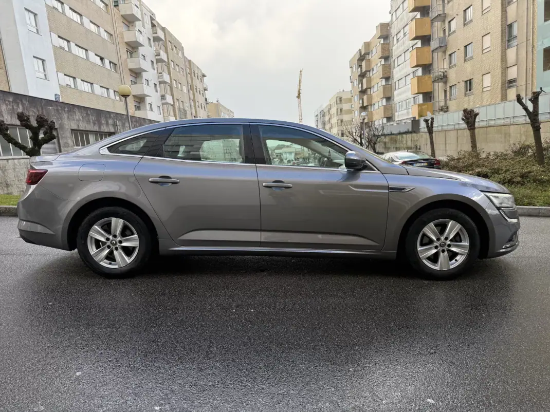 Renault Talisman 2018 - 10450 EUR, 197000 km - AUTO.MOTO.pt - 197000km - foto 7 de 14