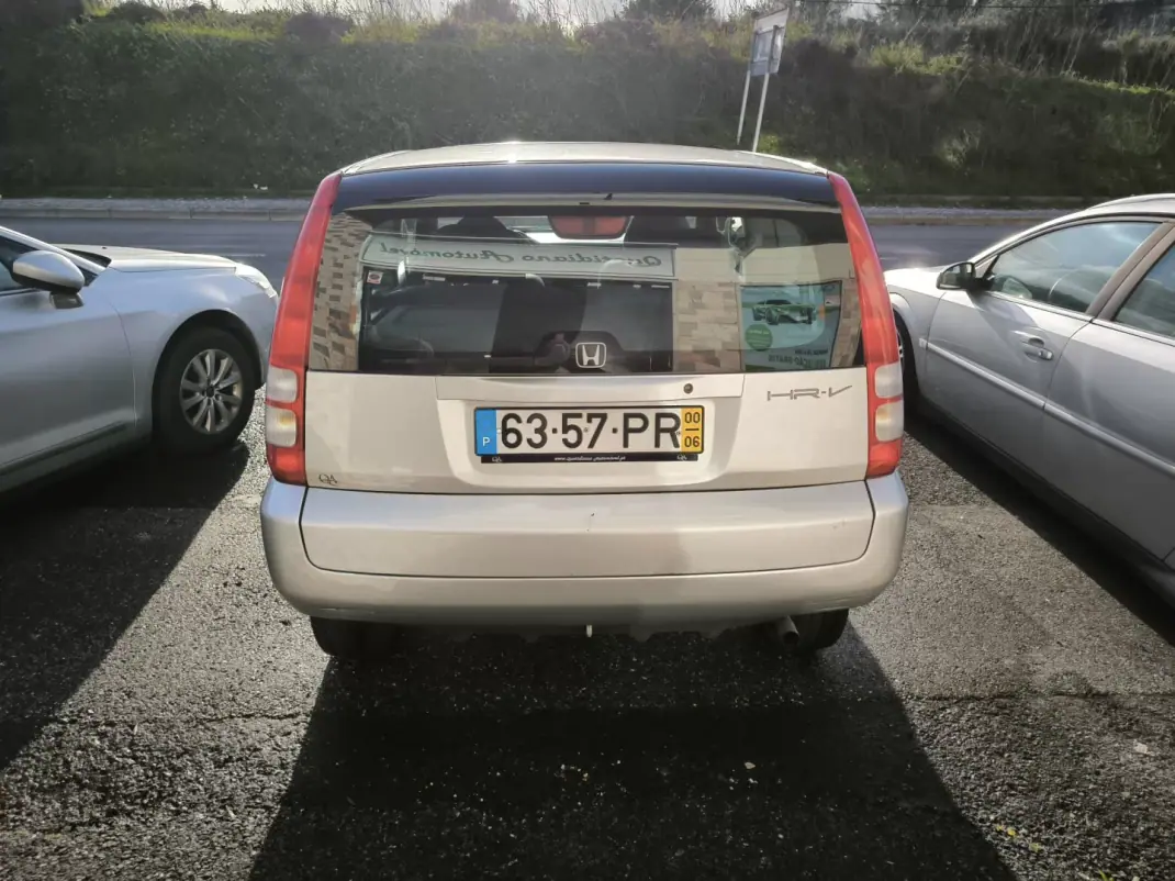 Honda HR-V 2000 - 3950 EUR, 97574 km - AUTO.MOTO.pt - 97574km - foto 11 de 36