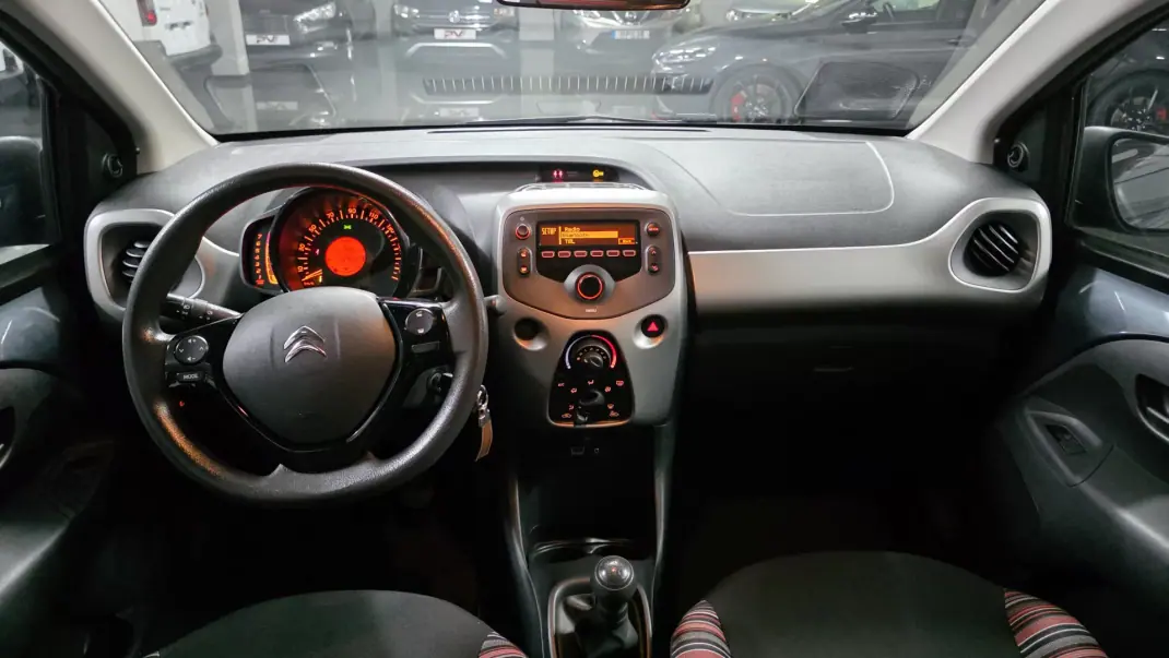 Citroën C1 2016 - 8990 EUR, 84000 km - AUTO.MOTO.pt - 84000km - foto 8 de 25