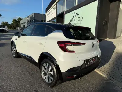 Renault Captur 2020 - 17500 EUR, 30000 km - AUTO.MOTO.pt - 30000km - foto 8 de 48