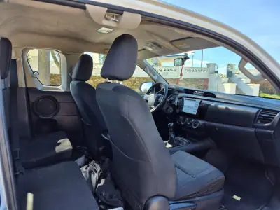 Toyota HILUX 2.4 D-4D 4WD CE CH 3L 2020 - 21750 EUR, 215046 km - AUTO.MOTO.pt - 215046km - foto 17 de 20