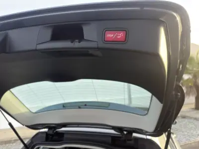 Mercedes-Benz C 250 2018 - 24500 EUR, 173000 km - AUTO.MOTO.pt - 173000km - foto 21 de 21