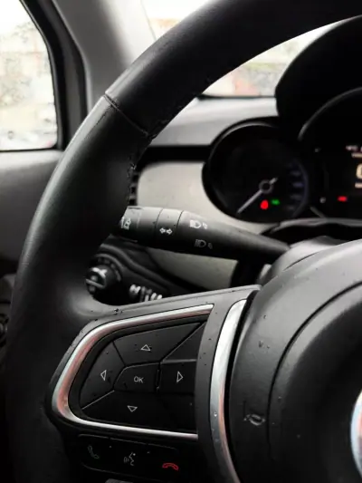 Fiat 500X 2023 - 17950 EUR, 46000 km - AUTO.MOTO.pt - 46000km - foto 17 de 24