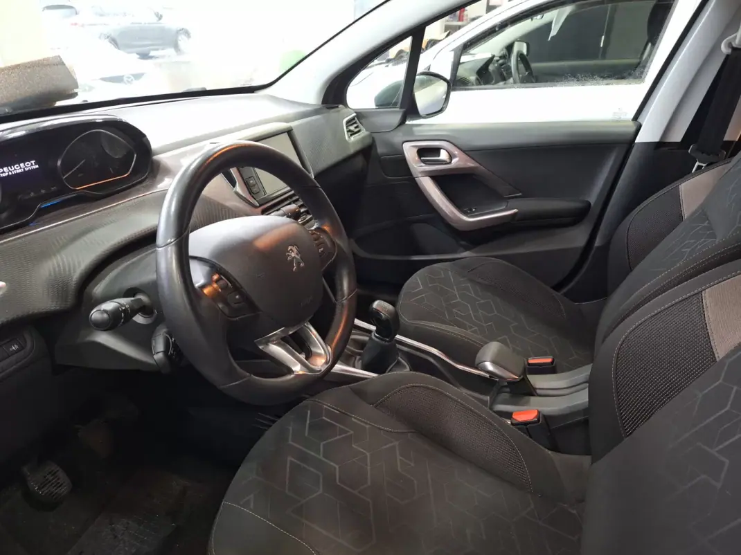 Peugeot 2008 2014 - 9490 EUR, 171420 km - AUTO.MOTO.pt - 171420km - foto 16 de 22