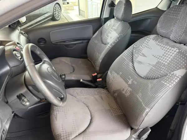 Citroën C2 2005 - 4450 EUR, 64259 km - AUTO.MOTO.pt - 64259km - foto 13 de 26
