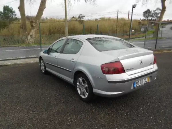 Peugeot 407 2004 - 4500 EUR, 0 km - AUTO.MOTO.pt - foto 8 de 12