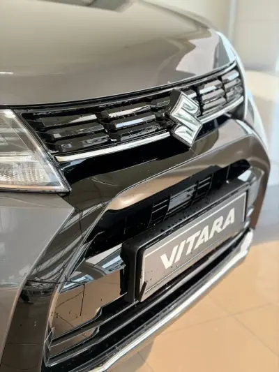 Suzuki Vitara 2026 - 27900 EUR, 100 km - foto 5 de 20