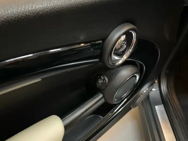 MINI 2014 - 12950 EUR, 128050 km - AUTO.MOTO.pt - 128050km - foto 16 de 20