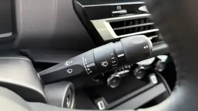 Citroën e-C4 2022 - 20900 EUR, 23500 km - AUTO.MOTO.pt - 23500km - foto 26 de 51