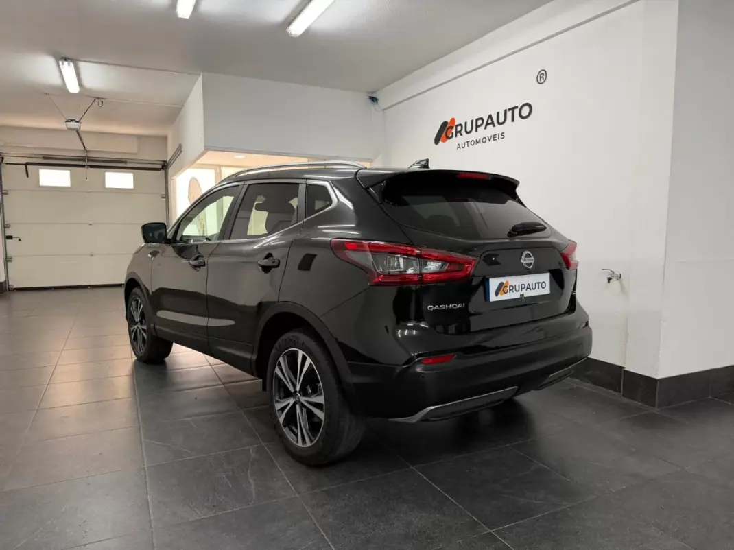 Nissan Qashqai 2018 - 17990 EUR, 145000 km - 145000km - foto 4 de 20
