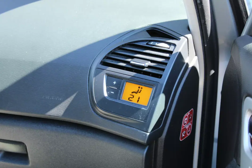 Citroën C4 Picasso 2010 - 3990 EUR, 290212 km - 290212km - foto 19 de 24