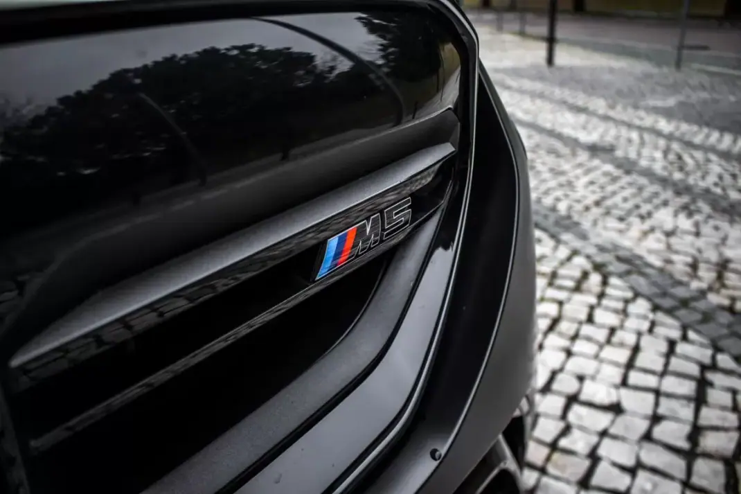 BMW M5 2024 - 139990 EUR, 32726 km - AUTO.MOTO.pt - 32726km - foto 9 de 55